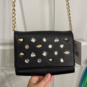 NWT Betsey Johnson Women's Black XOSYBIL GEMS Crossbody Bag Gold Lips Hearts